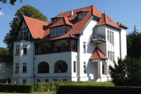  Villa Löwenstein  Кюлунгсборн